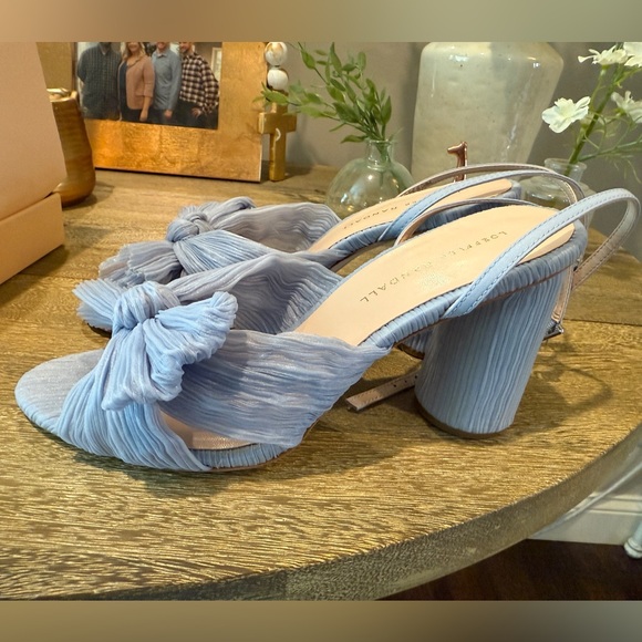 Loeffler Randall Camellia Light Blue Bow Heels, size 8.5. - Picture 4 of 12